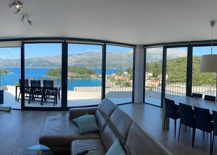 Green Hill Penthouse Apartment